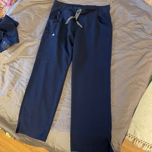 FIGS Technical Collection Kate Cargo Navy Scrub Pants / Size MP